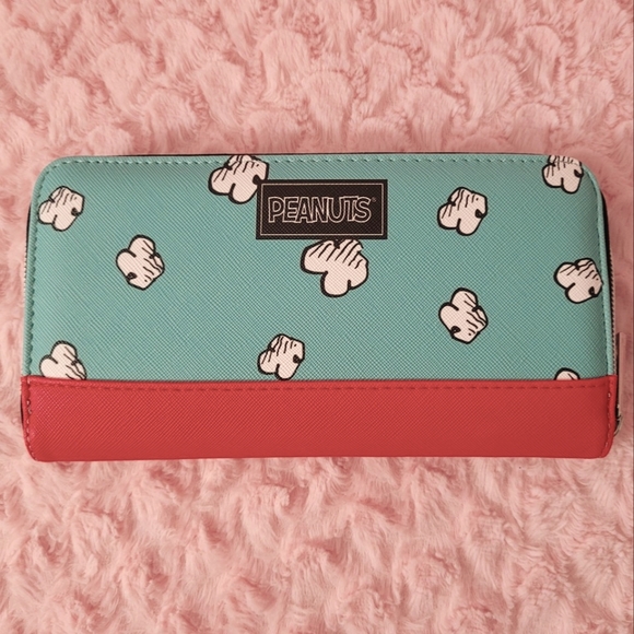 Peanuts Snoopy Wallet - Picture 3 of 15